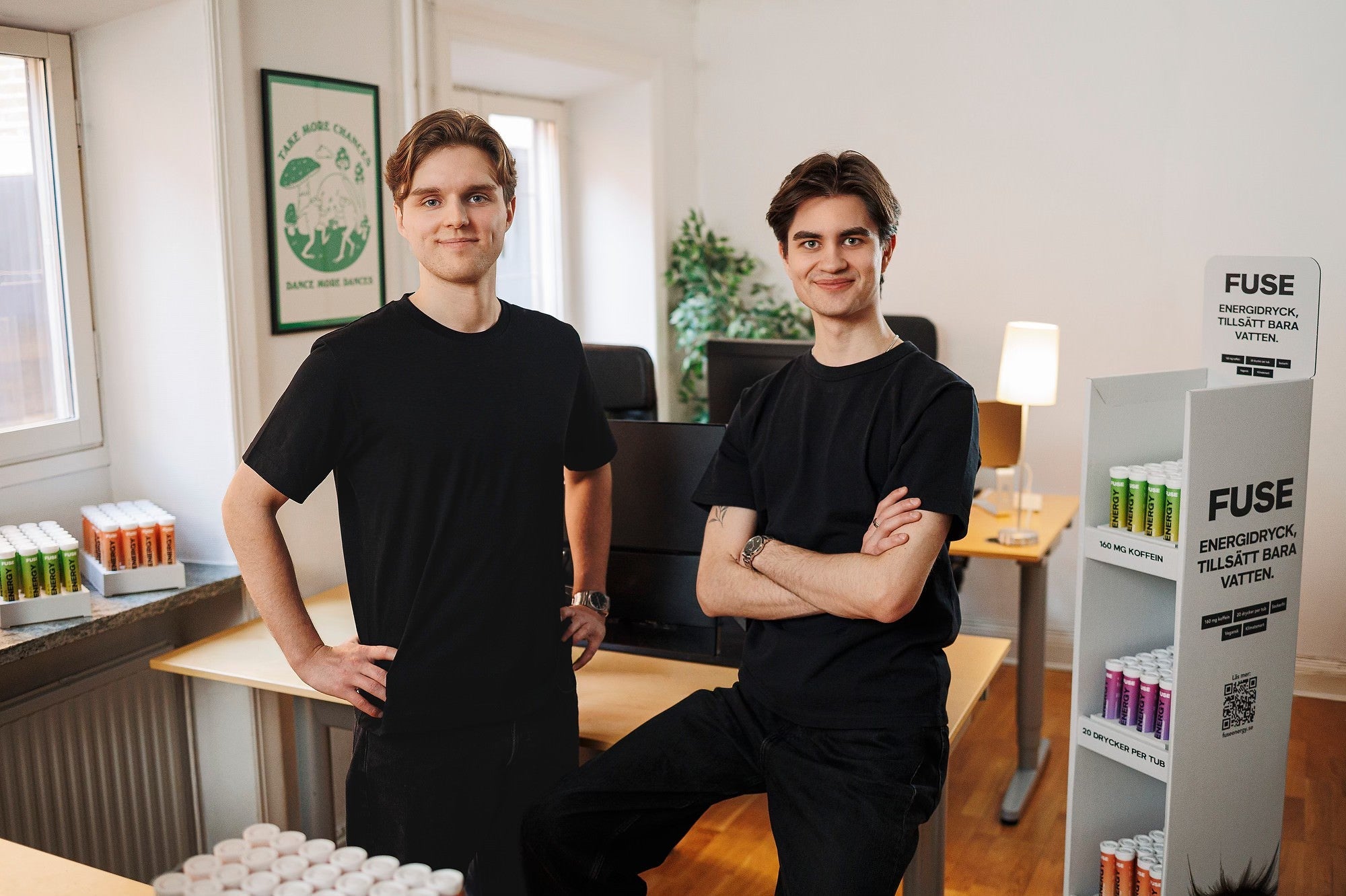 Lämnade studierna för att bygga en ny typ av energidryck – tar in investering från Storytel-grundaren